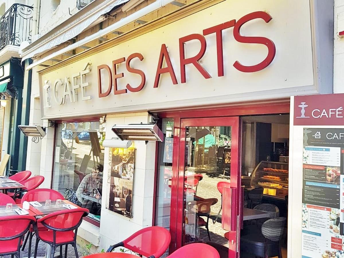 Hotel Du Cafe Des Arts Chinon Zewnętrze zdjęcie