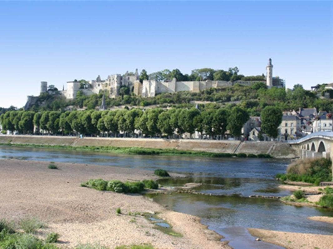 Hotel Du Cafe Des Arts Chinon Zewnętrze zdjęcie